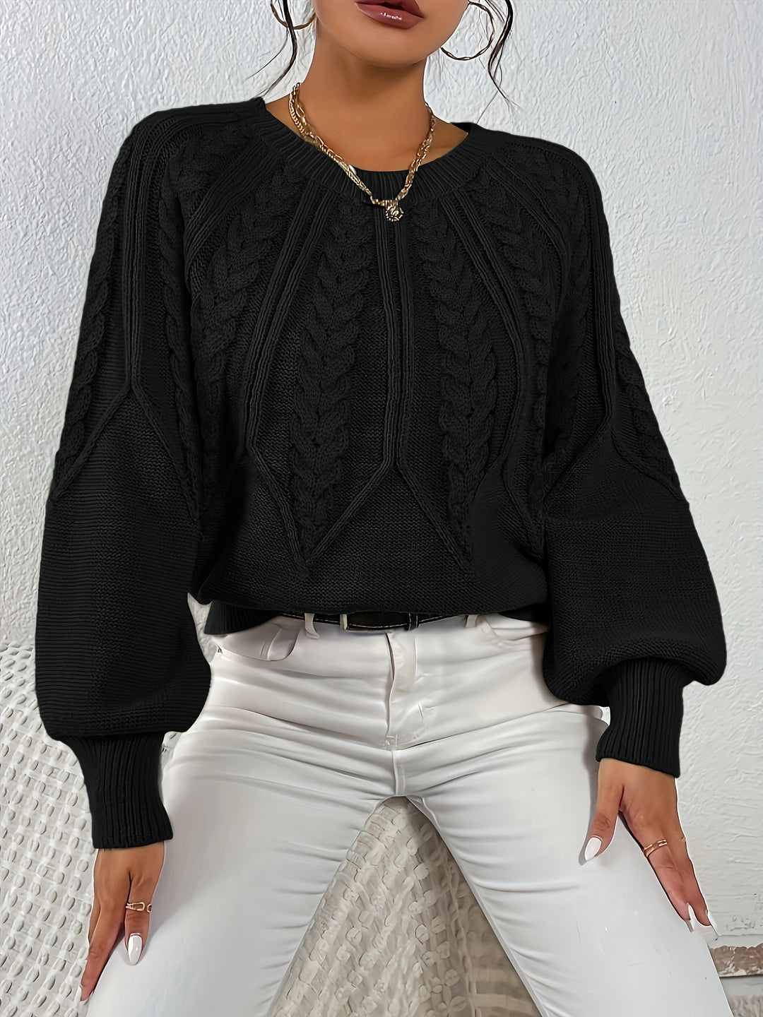 Fiona | Cable-Knit Round-Neck Sweater