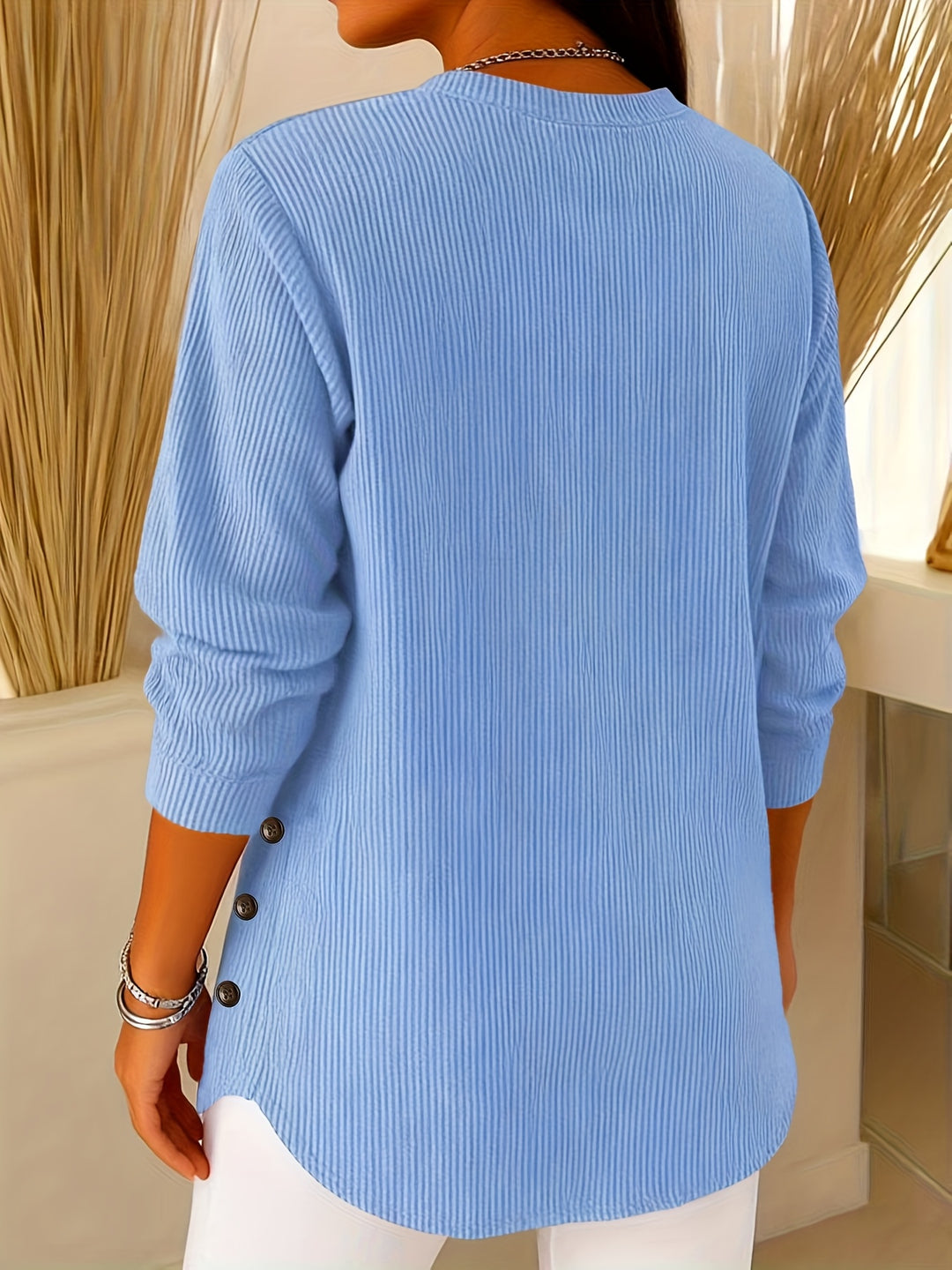 Corinne | Relaxed Button-Detail Top