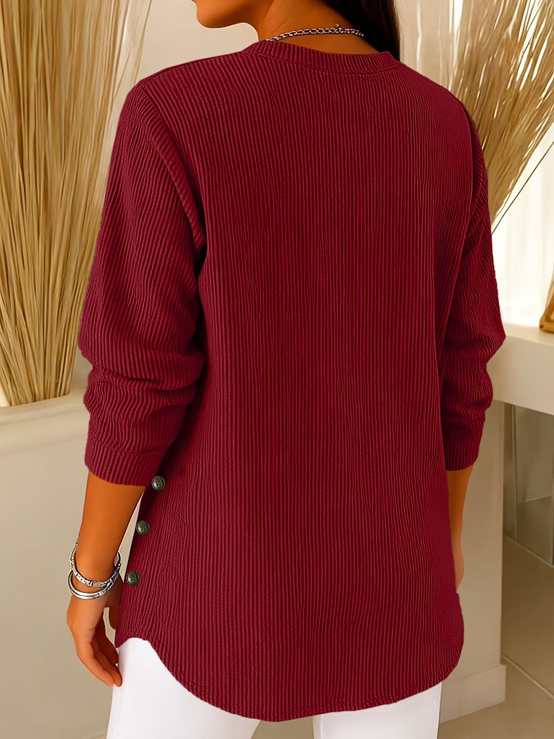 Corinne | Relaxed Button-Detail Top