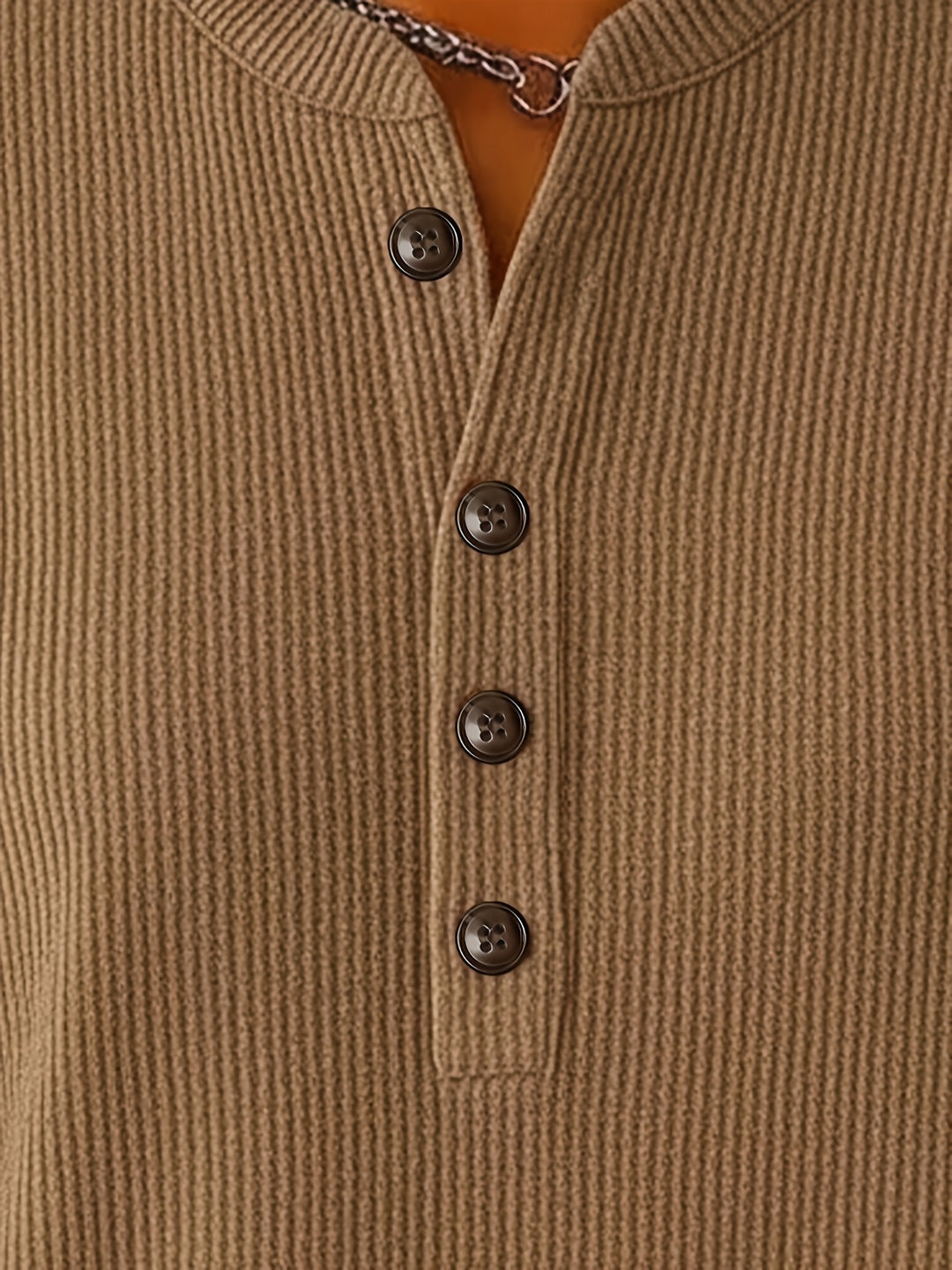 Corinne | Relaxed Button-Detail Top