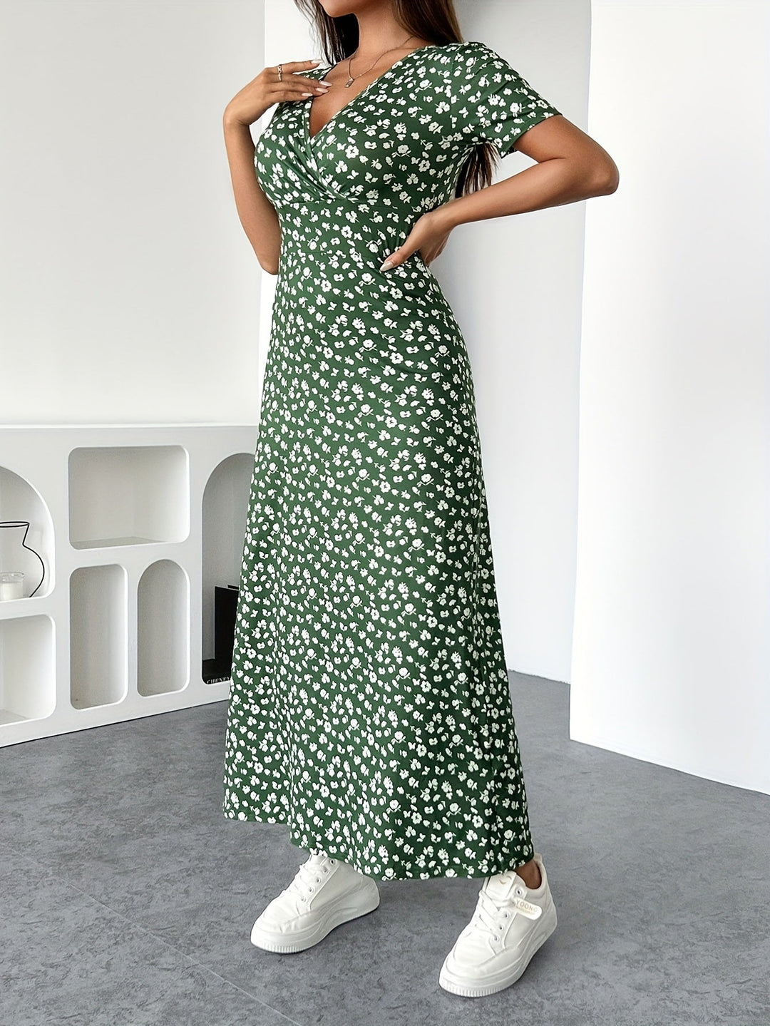 Rosetta | Floral V-Neck Summer Dress