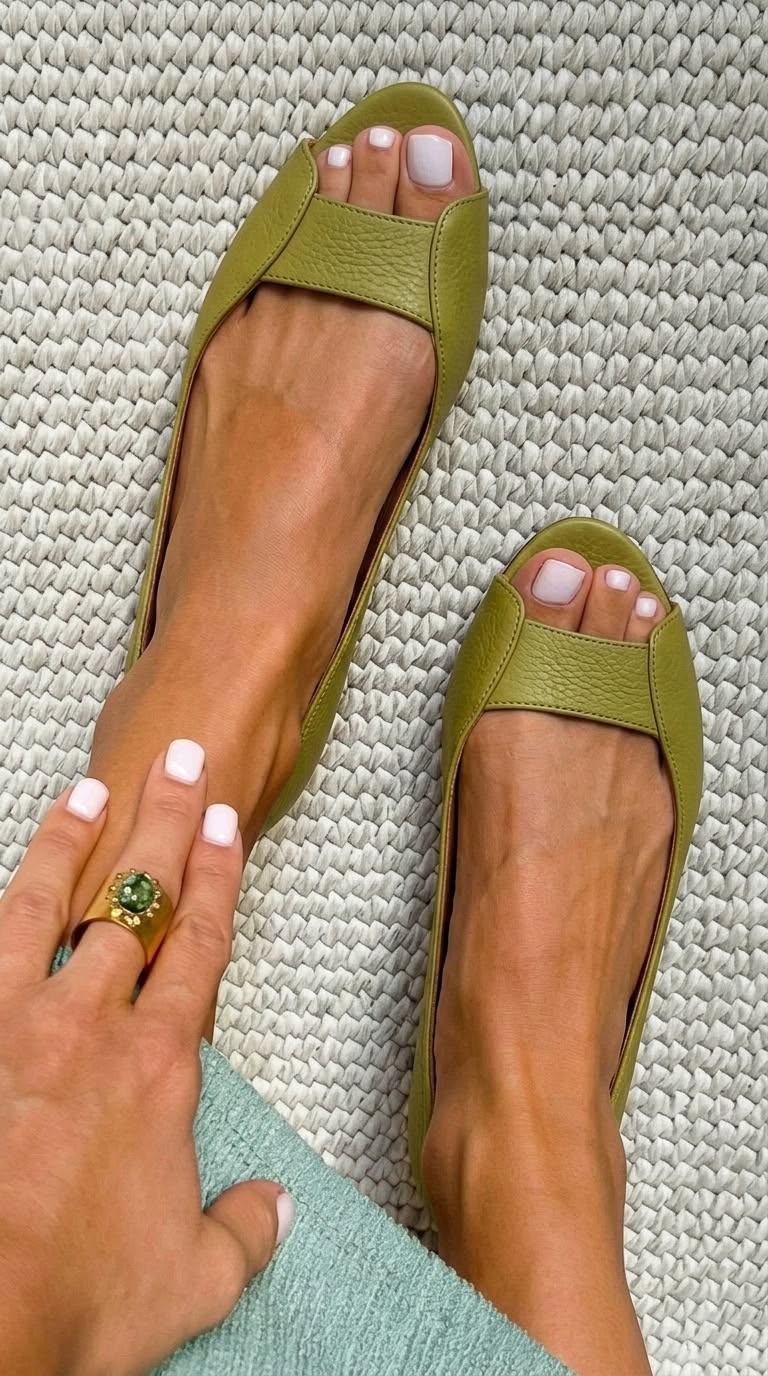 Hazel | Peep-Toe Comfort Flats