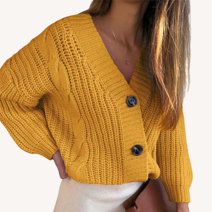 Anwen | Chunky Cable-Knit Cardigan