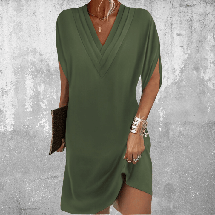 Greer | Relaxed V-Neck Shift Dress