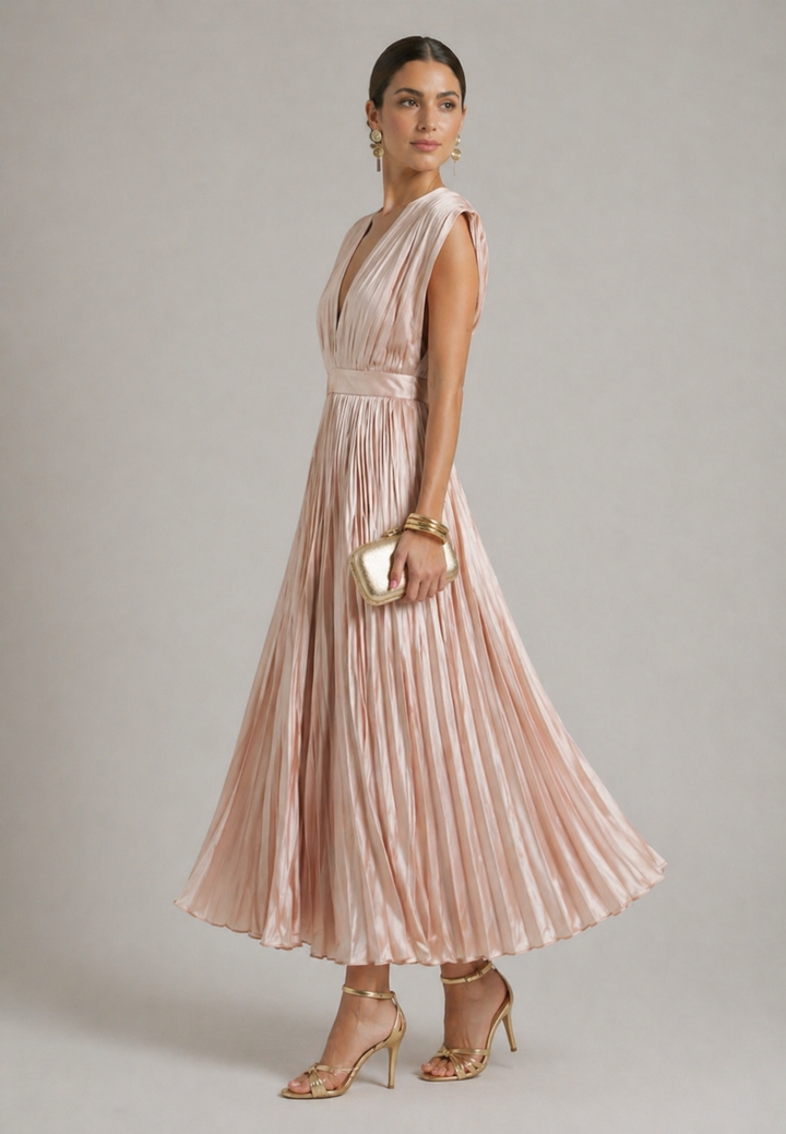 Evelyn | Timeless Pleated Midi Dress