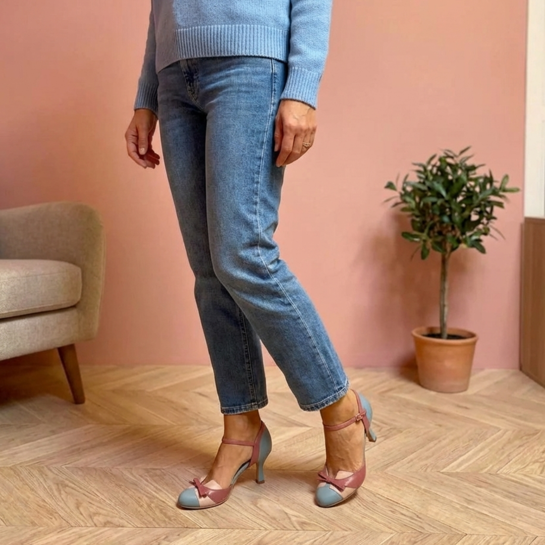 Cornelia | Vintage Bow Heels