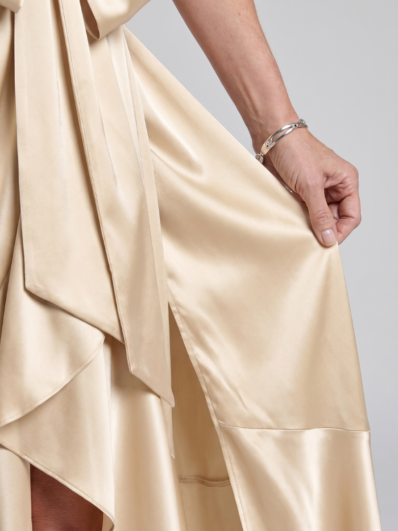 Della | Halter Neck Wrap Midi Dress