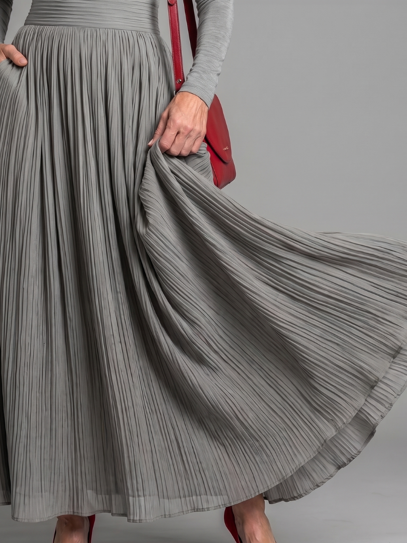 Marlowe | Long-Sleeve Turtleneck Midi Dress