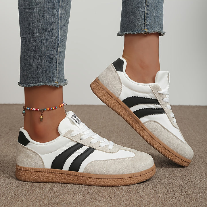 Noreen | Classic Striped Sneakers
