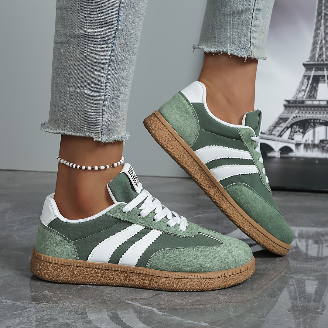 Noreen | Classic Striped Sneakers
