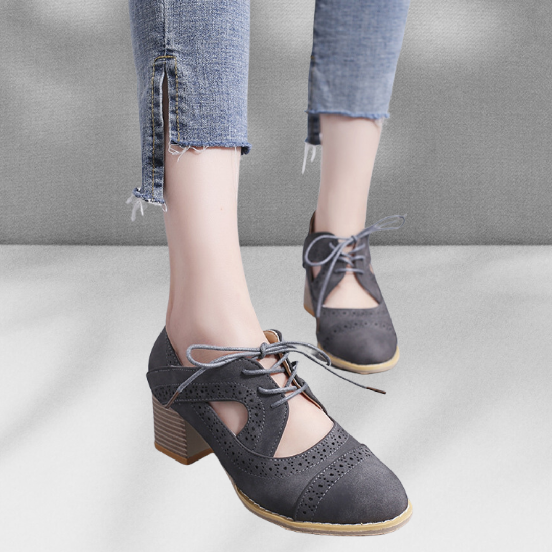 Wynne | Timeless Lace-Up Brogues