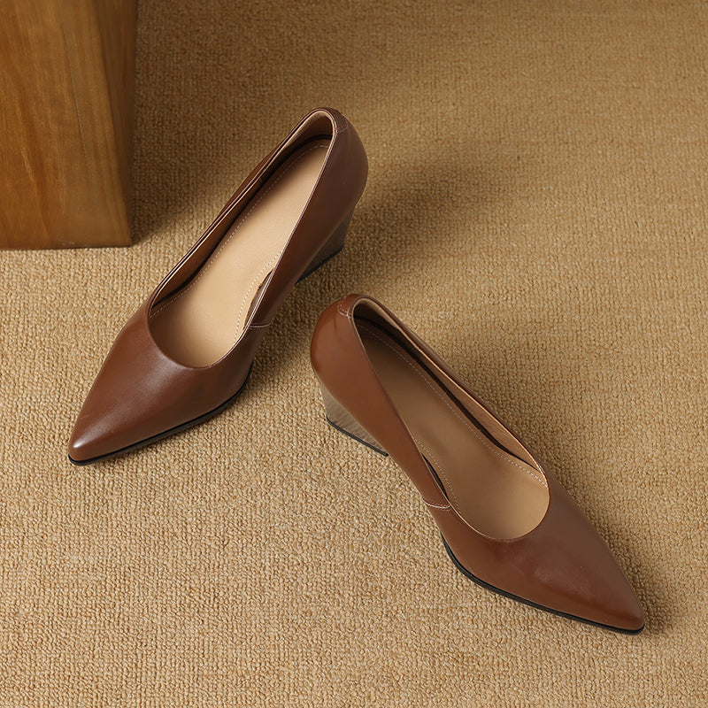 Vivienne | Timeless Block-Heel Pumps