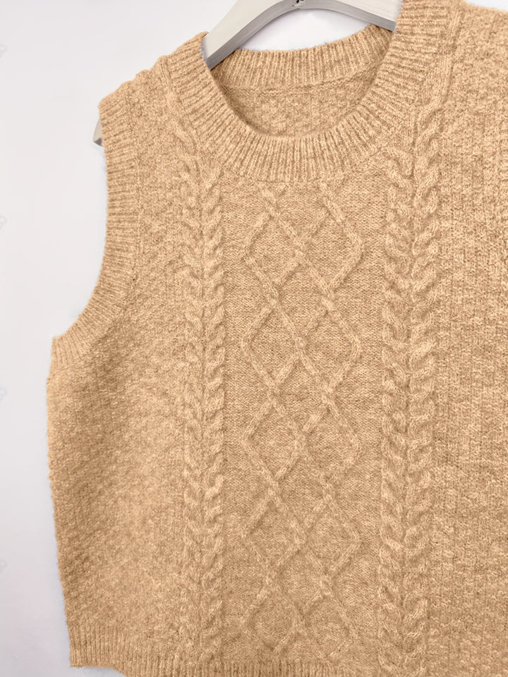Evelina | Cable-Knit Vest