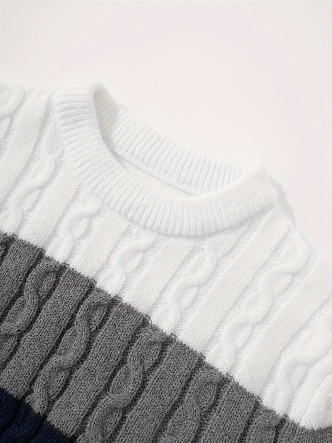 Malcolm | Classic Cable-Knit Jumper