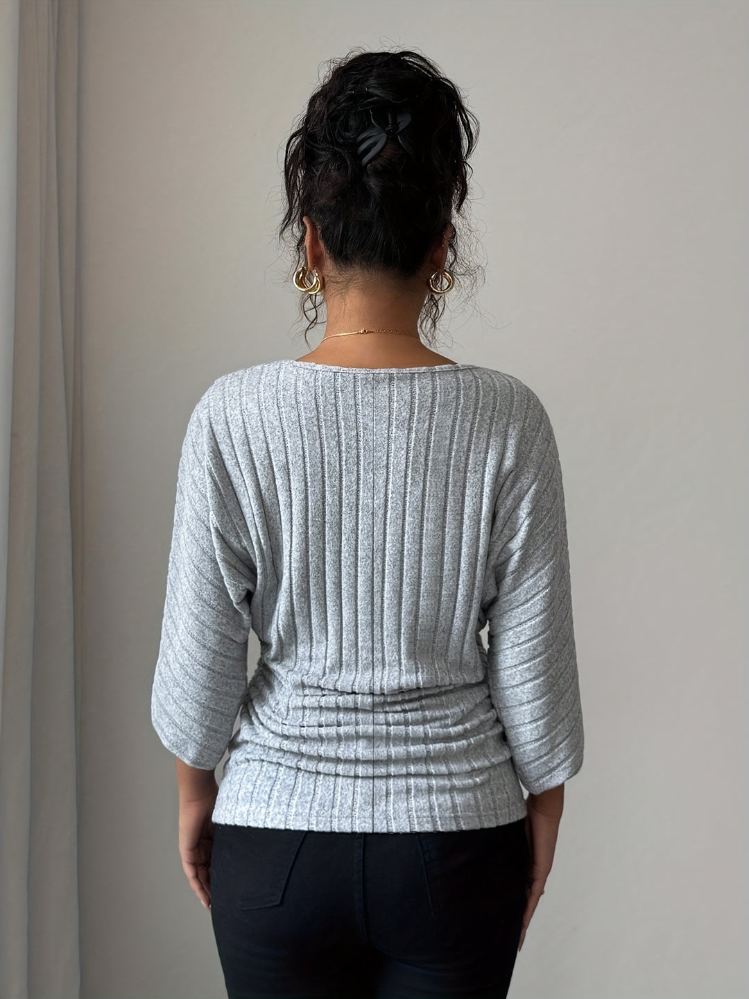 Sybil | Relaxed Ribbed V-Neck Top
