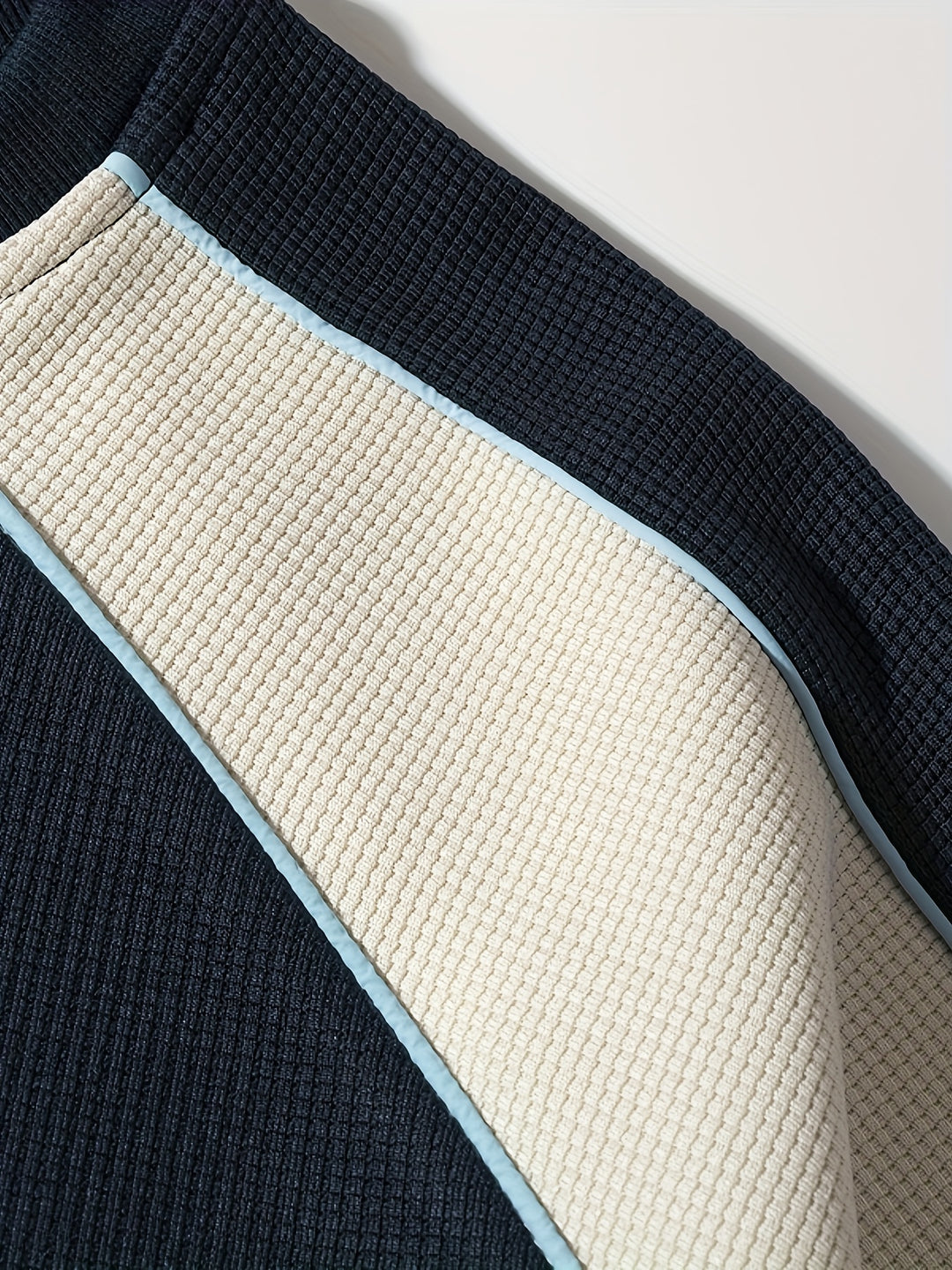 Elliot | Colour-Block Crew Neck Sweatshirt