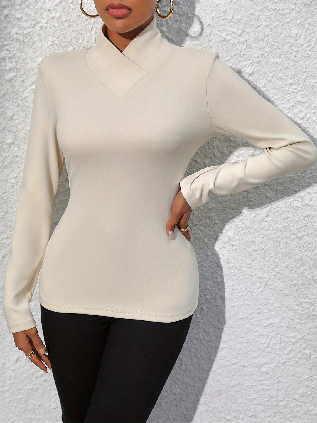 Lydia | Elegant V-Neck Top