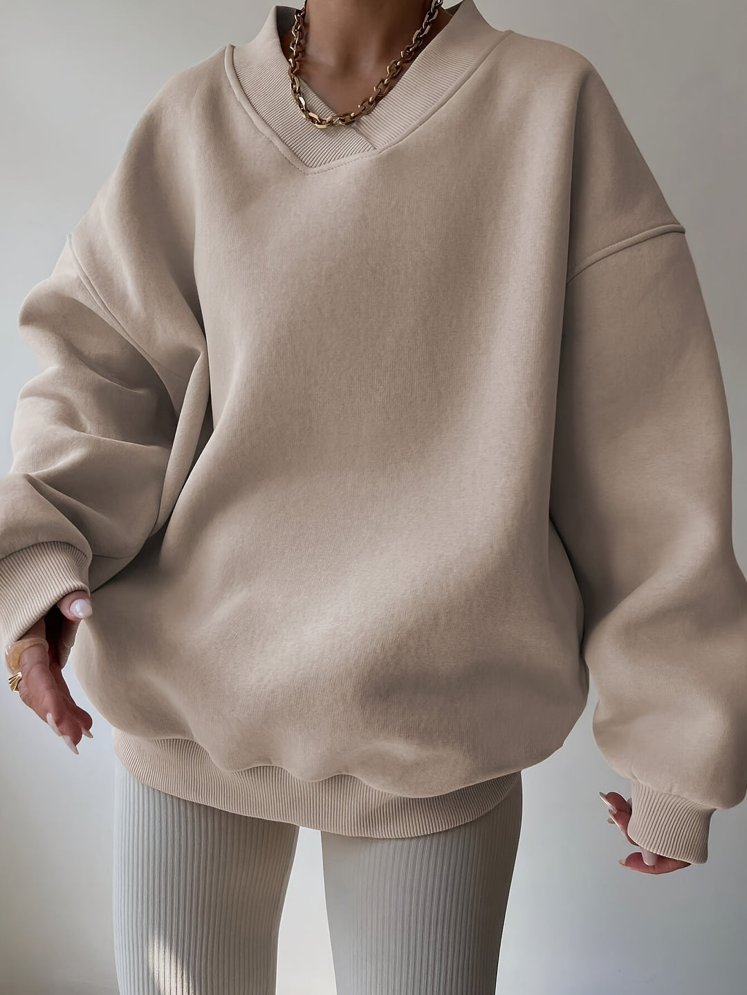 Corinthia | Relaxed V-Neck Sweatshirt