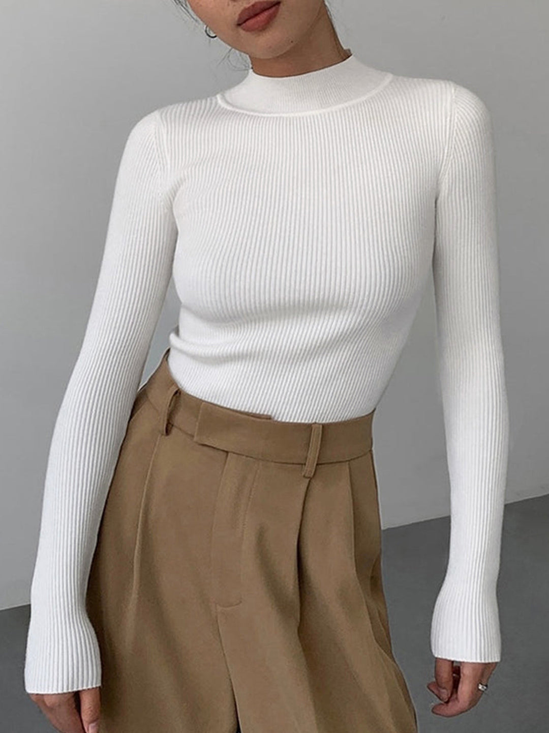 Celia | Ribbed High-Neck Top