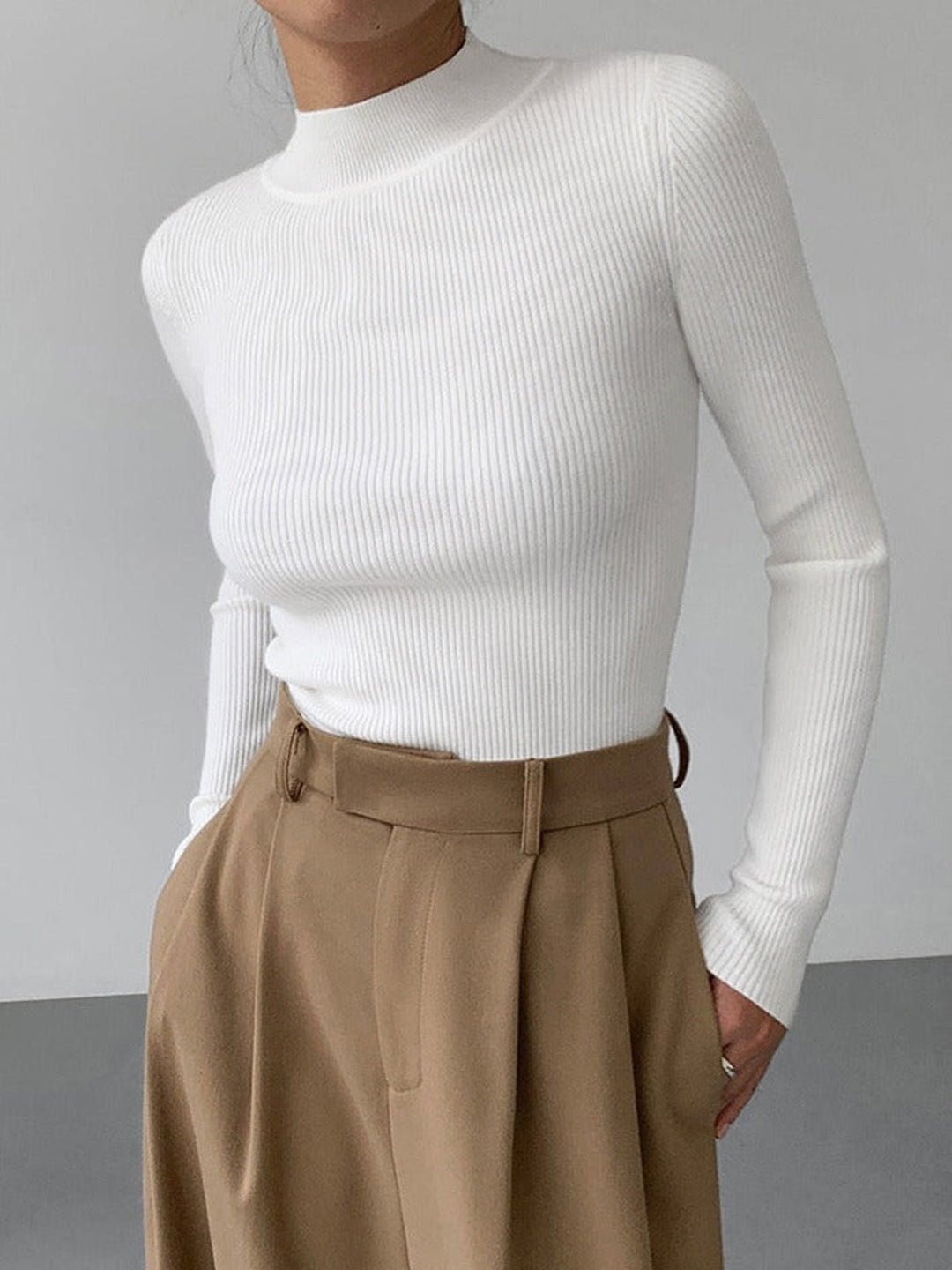 Celia | Ribbed High-Neck Top