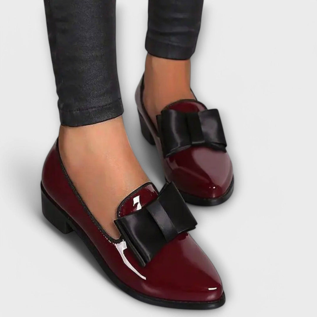 Regina | Pointed Bow Loafers