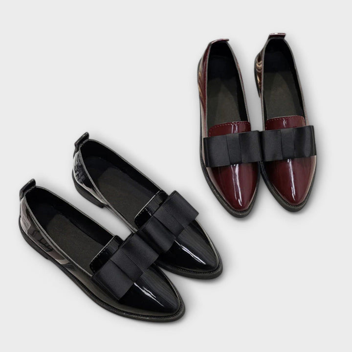 Regina | Pointed Bow Loafers