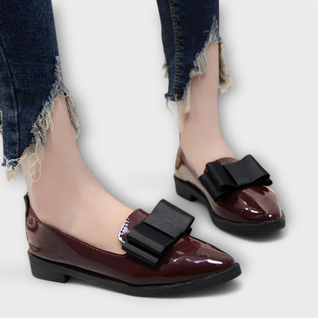 Regina | Pointed Bow Loafers