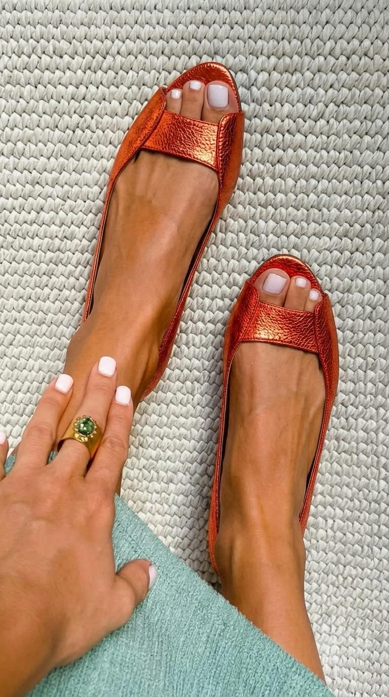Hazel | Peep-Toe Comfort Flats