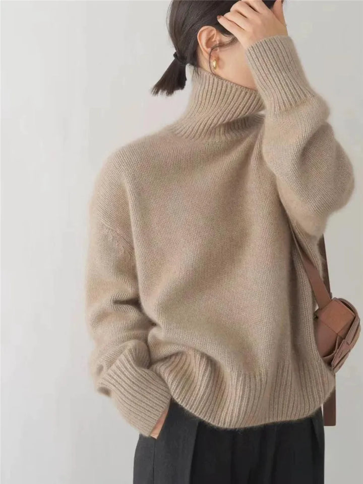 Maura | Relaxed Roll-Neck Sweater
