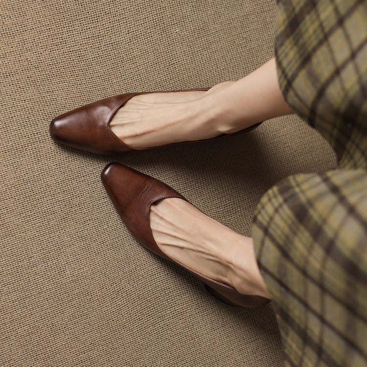 Lila | Pointed Block-Heel Heels