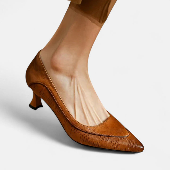 Lavinia | Pointed-Toe Court Heels