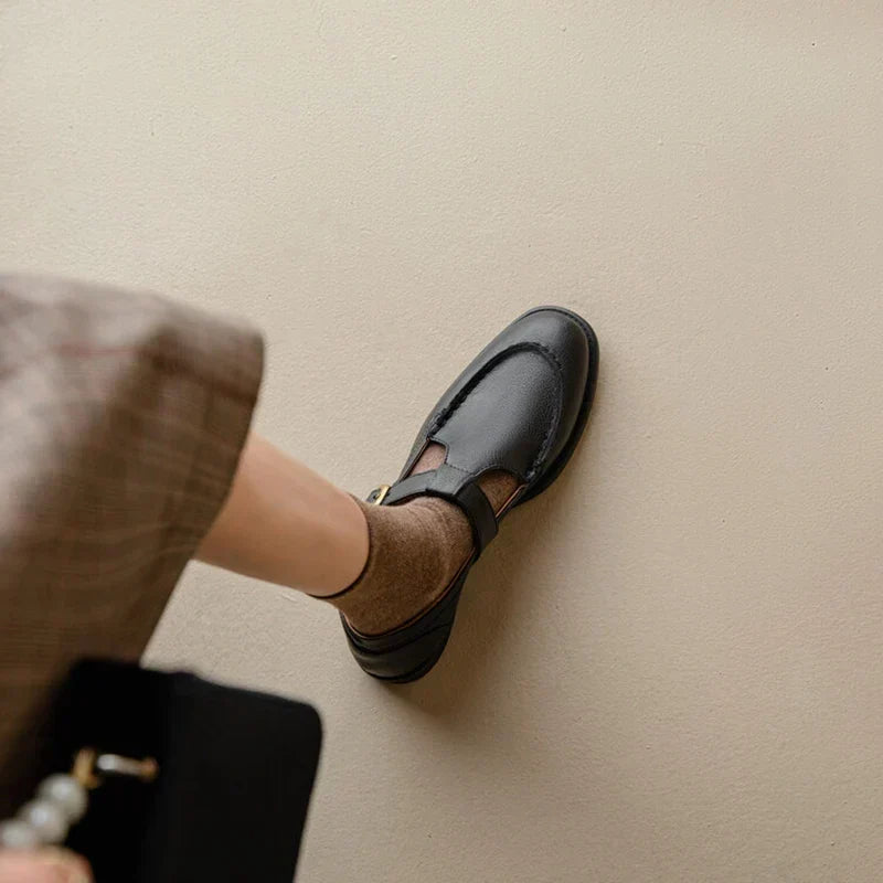 Blanche | Round-Toe T-Strap Mary Janes