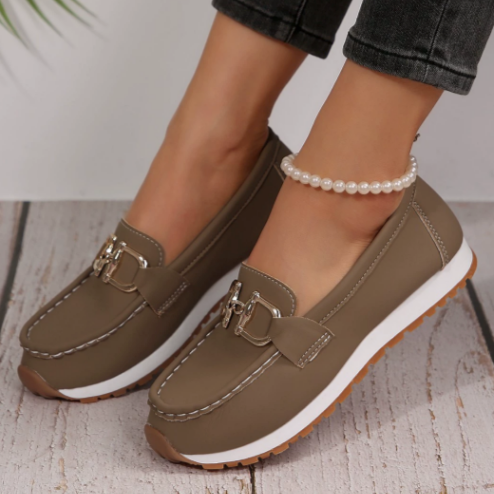 Margaret | Buckle-Detail Loafers