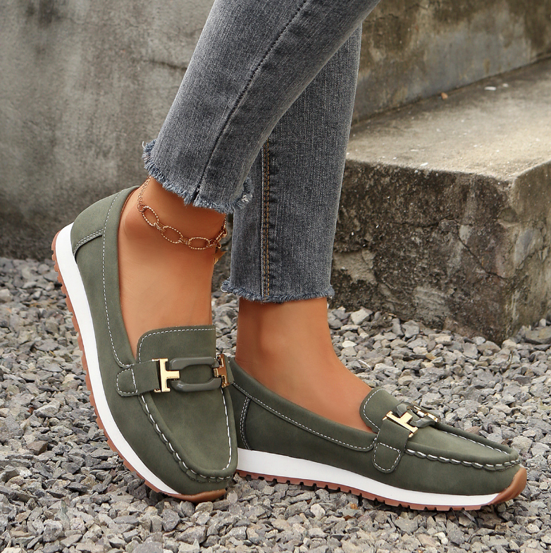 Grace | Chain-Detail Loafers