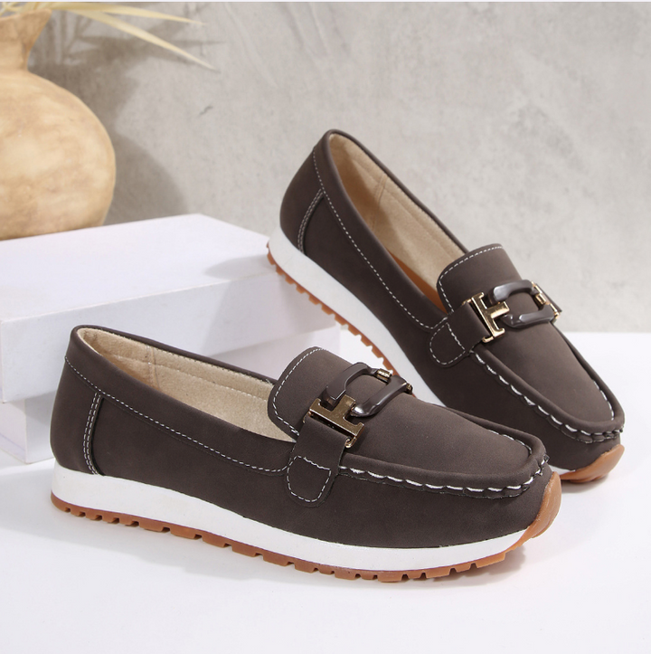 Grace | Chain-Detail Loafers