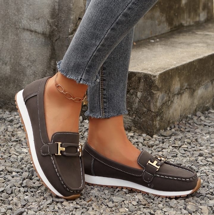Grace | Chain-Detail Loafers