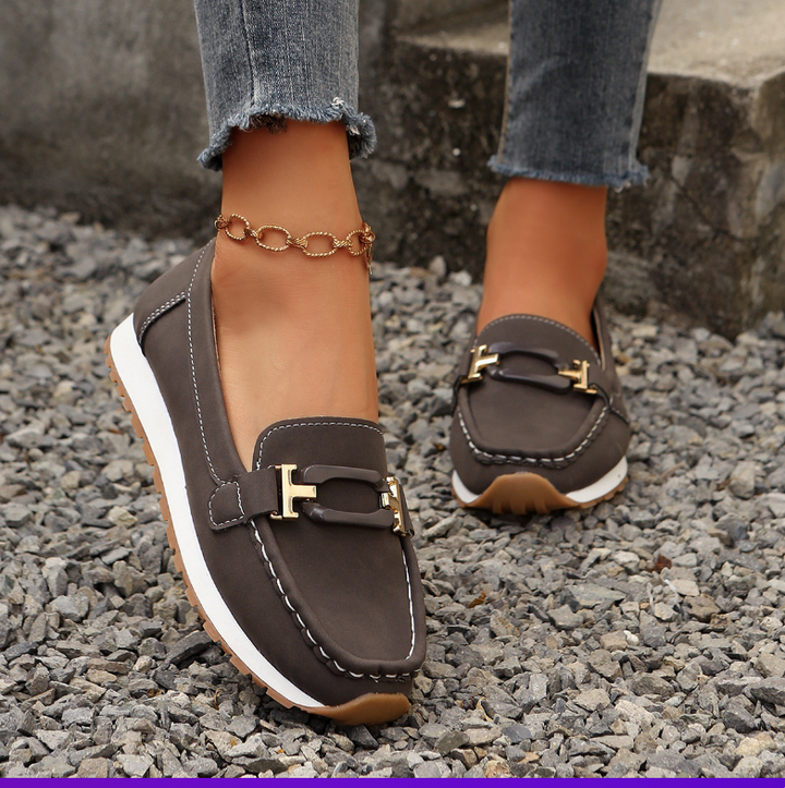 Grace | Chain-Detail Loafers