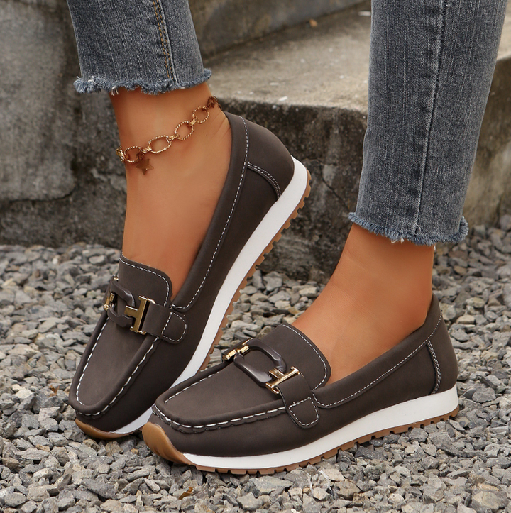Grace | Chain-Detail Loafers