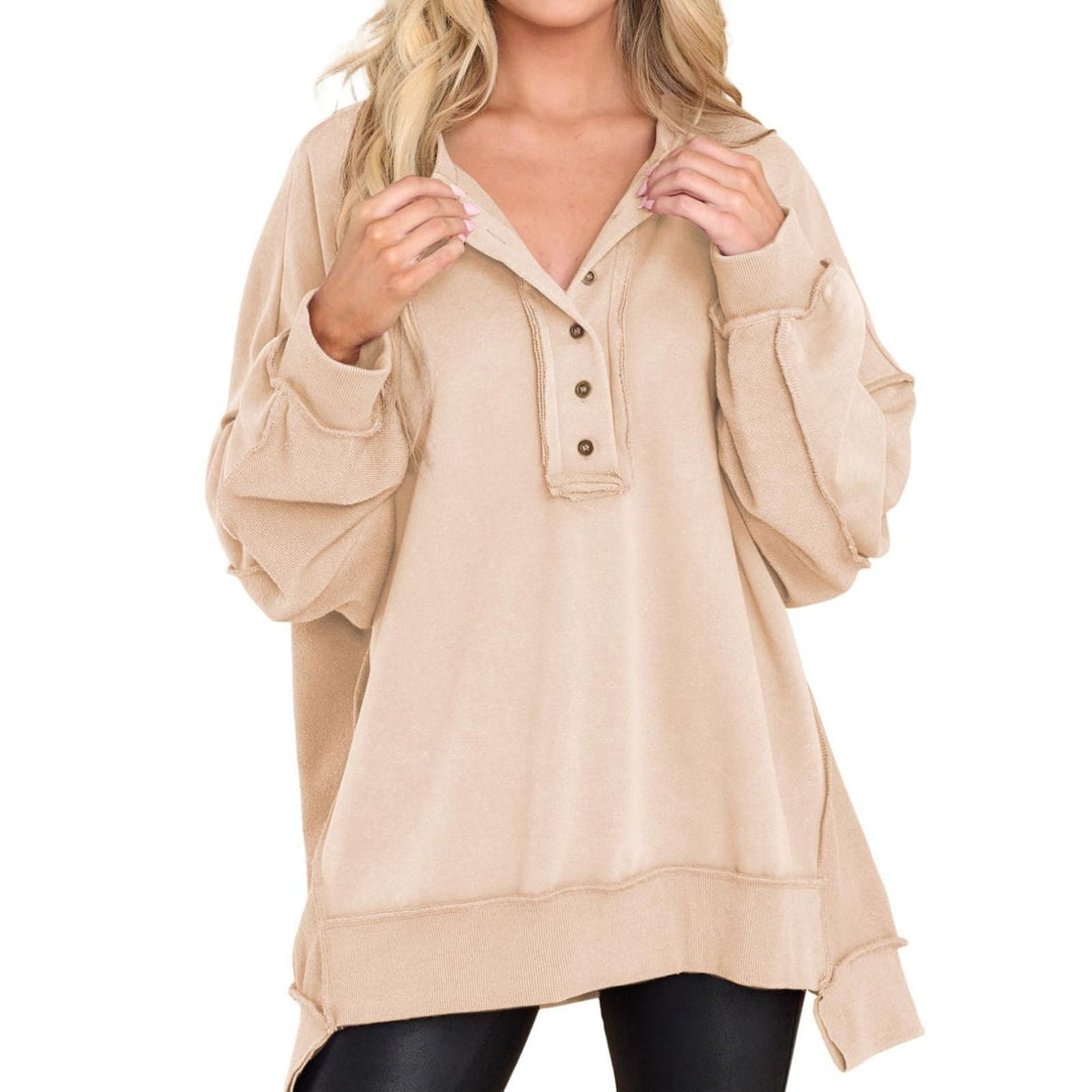 Jocelyn | Relaxed Button-Neck Sweatshirt