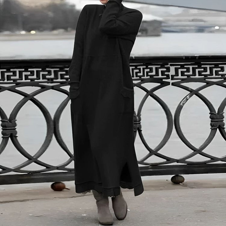 Carolyn | Relaxed Turtleneck Maxi Dress