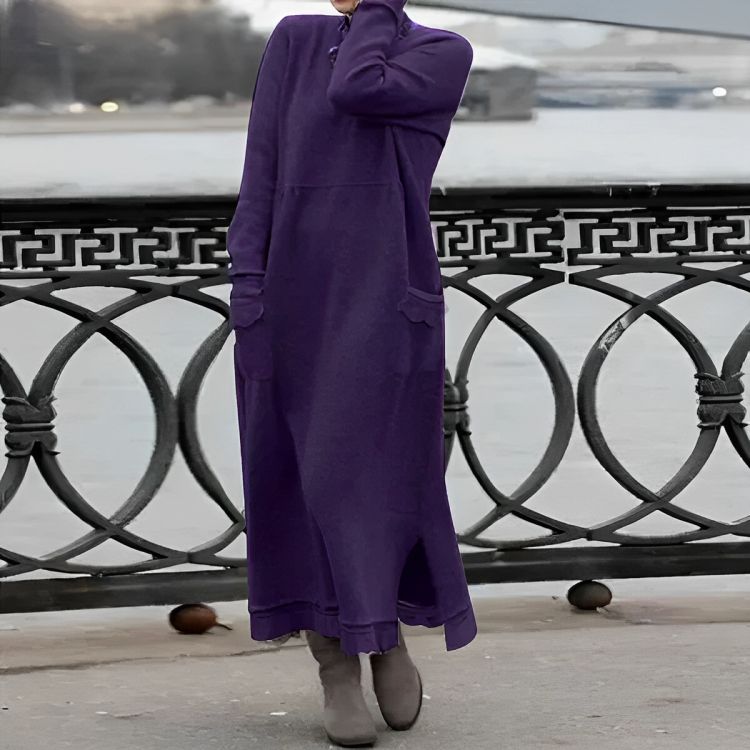 Carolyn | Relaxed Turtleneck Maxi Dress