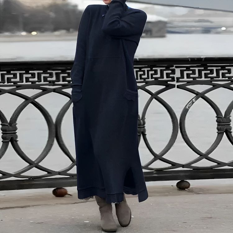 Carolyn | Relaxed Turtleneck Maxi Dress