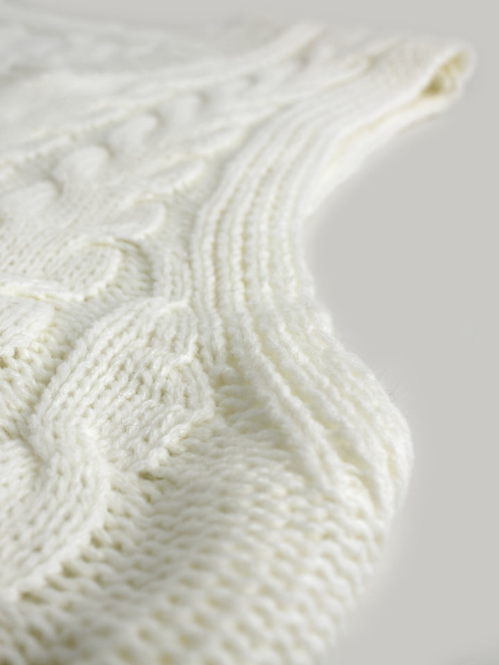 Vivian | Cable-Knit V-Neck Sweater Vest