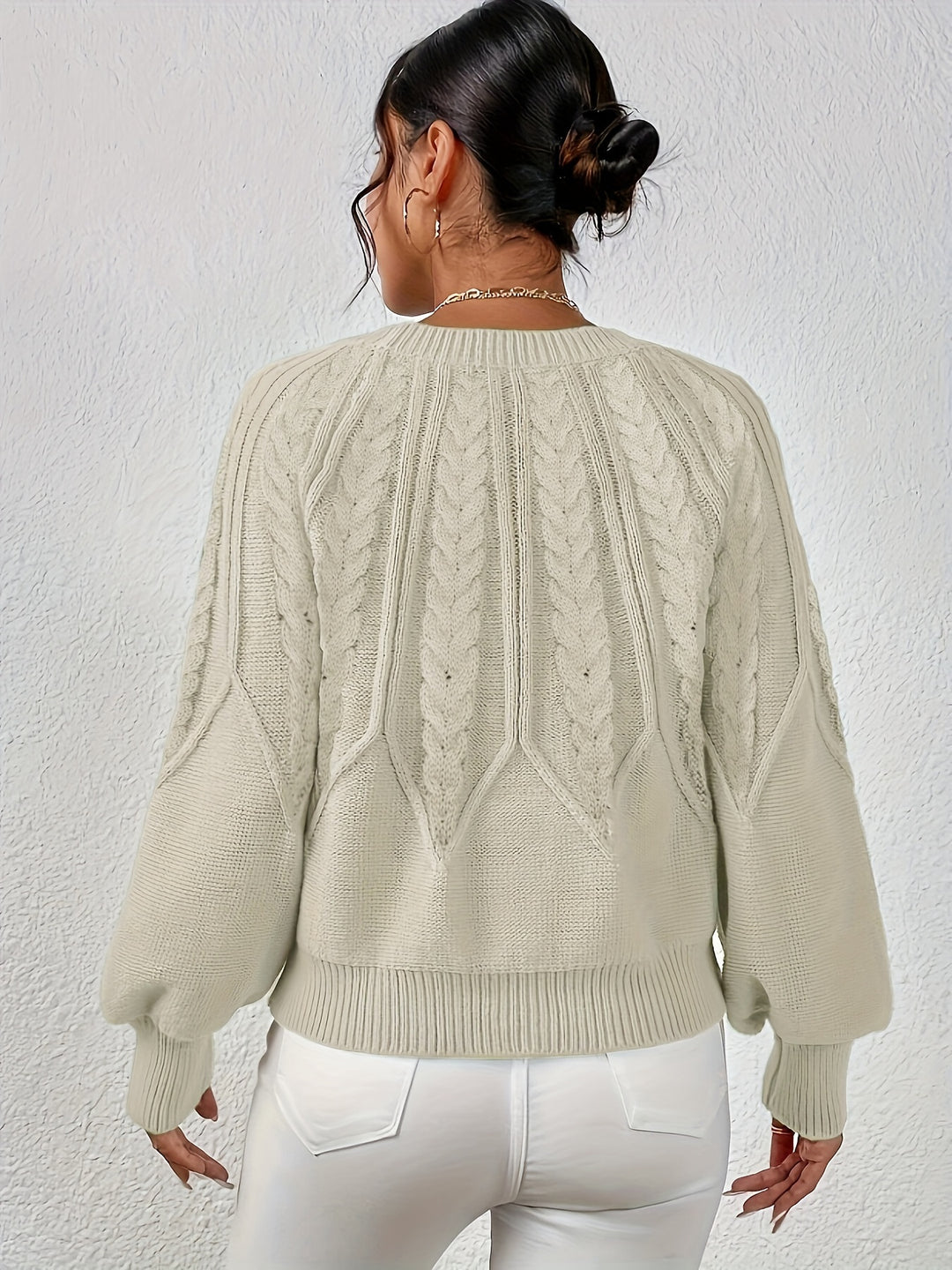Fiona | Cable-Knit Round-Neck Sweater