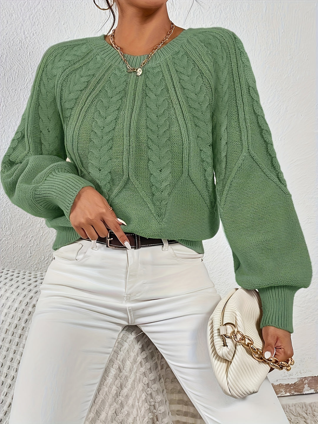Fiona | Cable-Knit Round-Neck Sweater