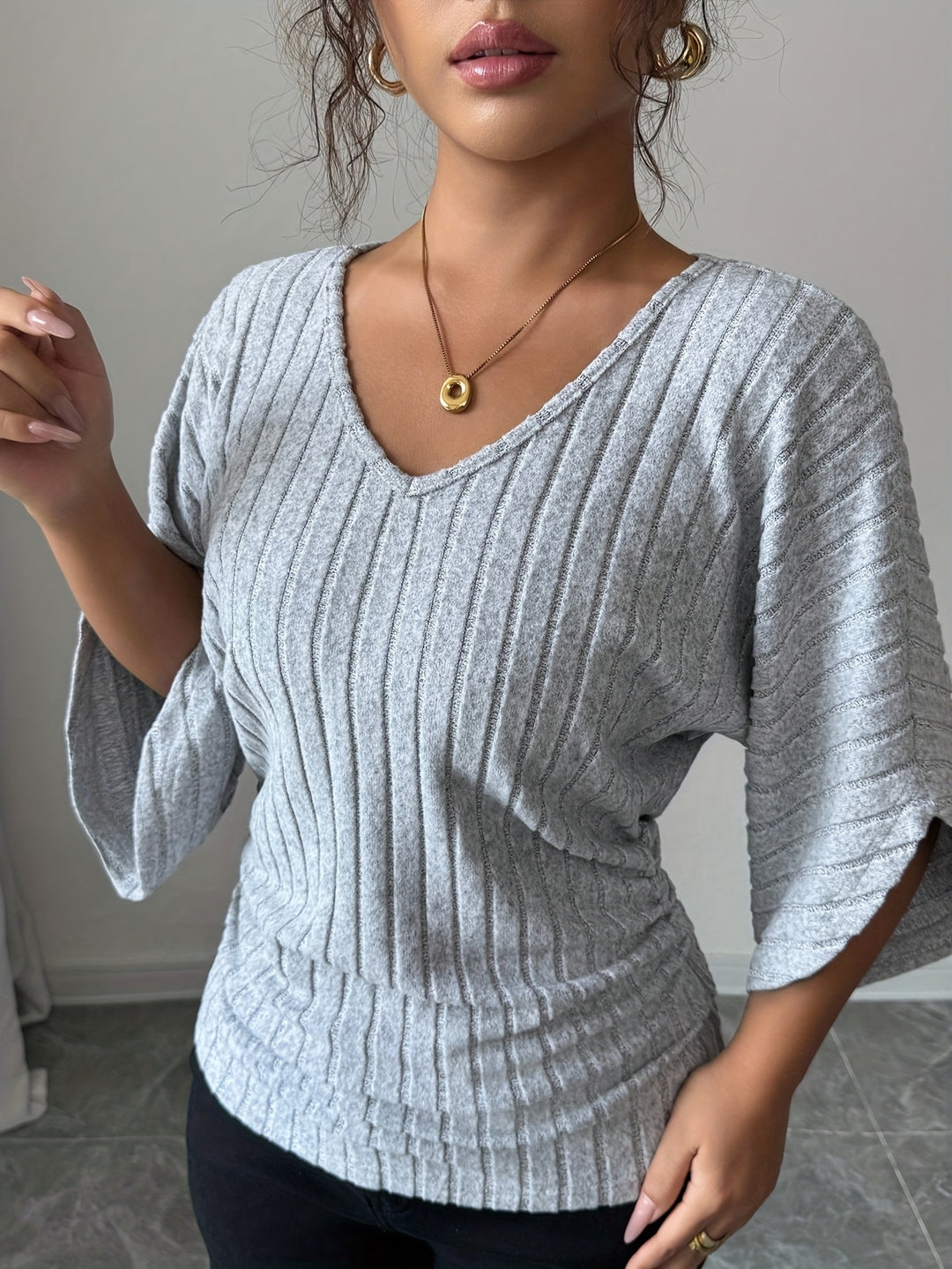 Sybil | Relaxed Ribbed V-Neck Top