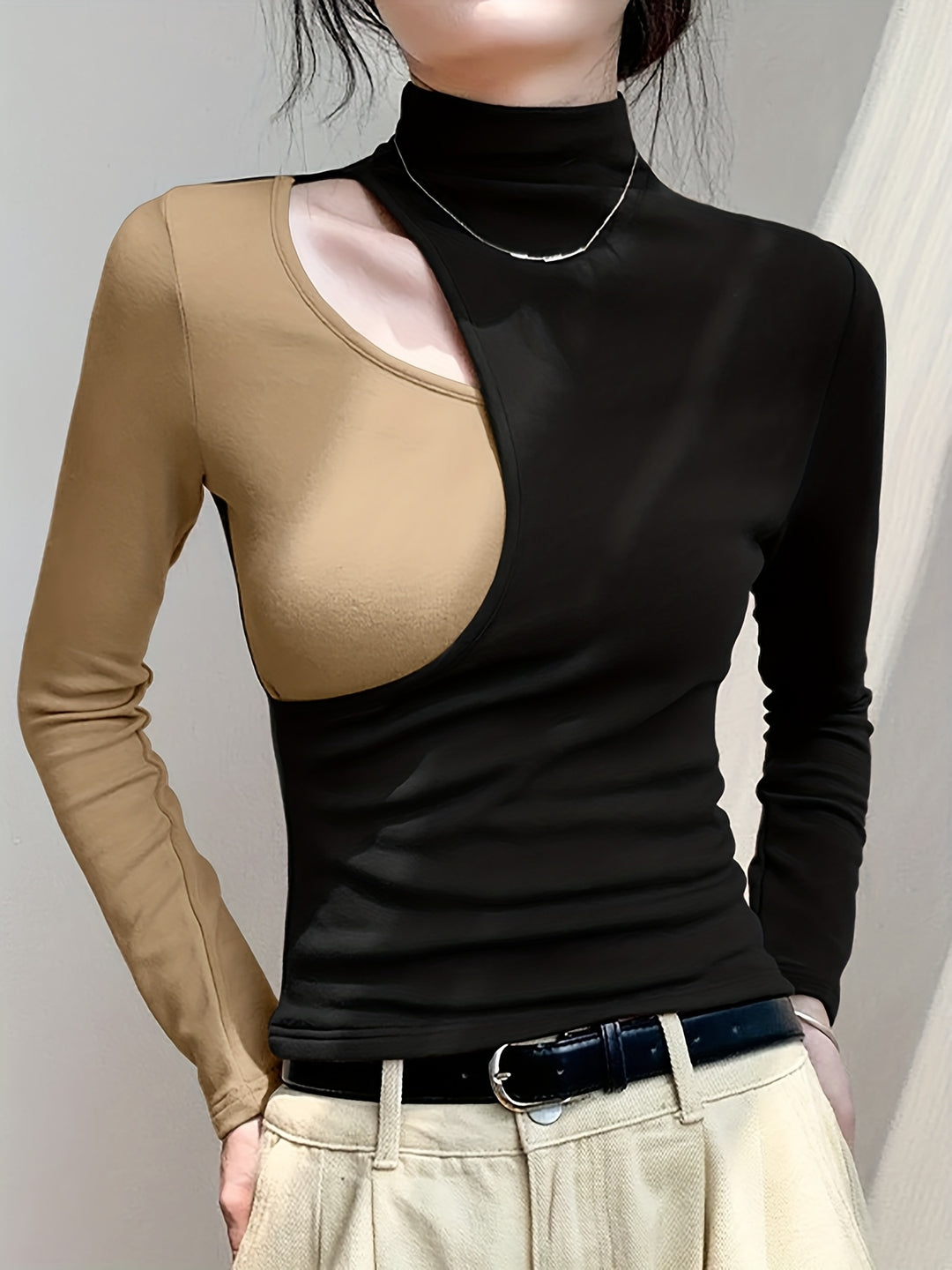 Gwendolyn | Two-Tone Mock Neck Top