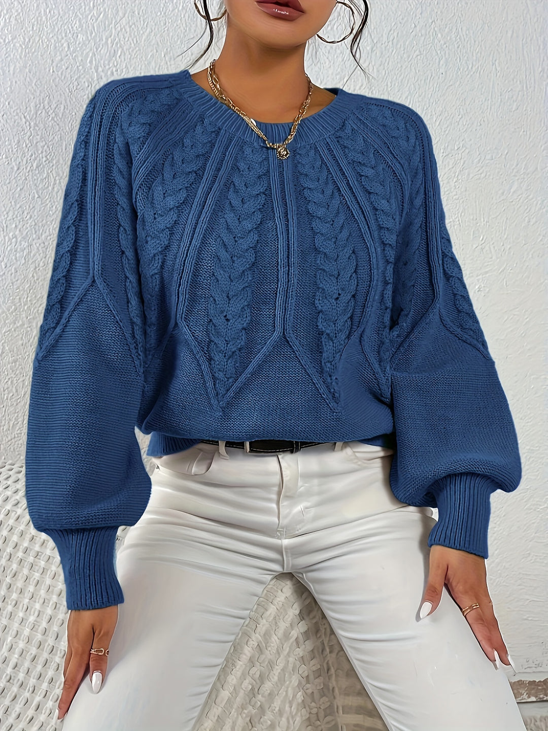 Fiona | Cable-Knit Round-Neck Sweater