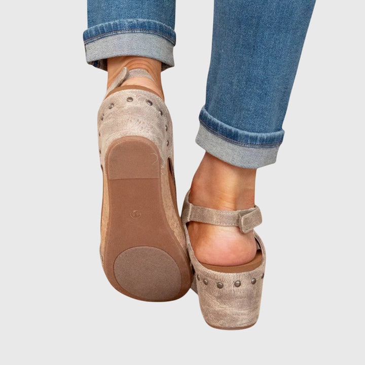 Della | Open-Toe Comfort Sandals
