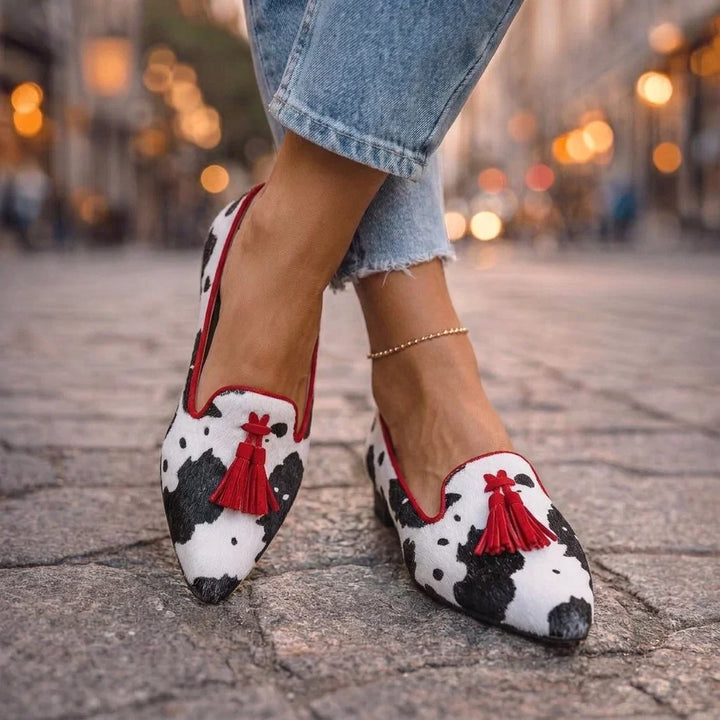 Gloria | Tasselled Pointed Loafers